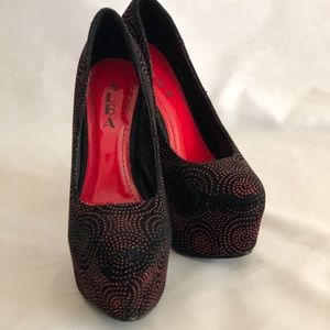 Alba black and red stiletto heels size 6